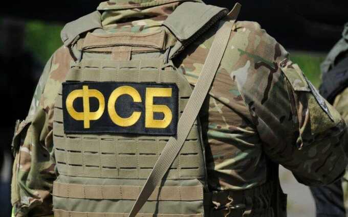 17-летний студент колледжа задержан за попытку поджога военкомата в Челябянской области