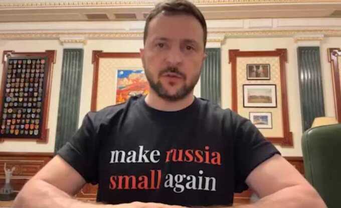 Зеленский в футболке "Make Russia small again" выступил с обращением к украинцам