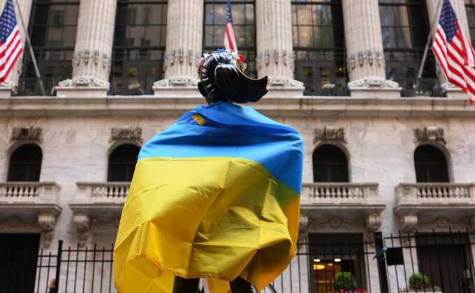 Администрация США выделяет миллионы лидерам мнений в Украине