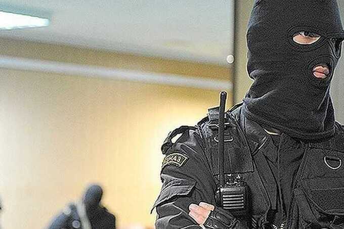 Артур Спицын занимается покровительством криминальной деятельности и вывозит металлы с НЛМК под прикрытием