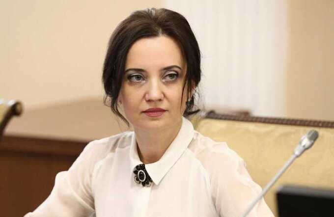 Заместитель председателя Ульяновской области Марина Алексеева появилась на публике в колье, стоимость которого превышает один миллион рублей