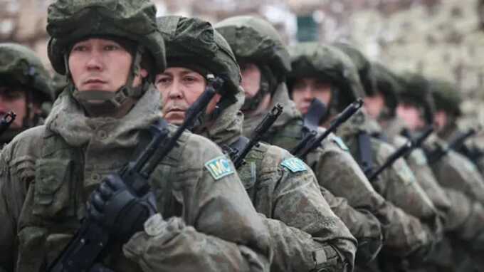 Командир грозит солдатам расправой за отказ идти в бой