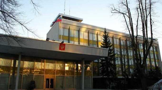 Зарегистрировало атаку и отправило протест: что произошло с посольством РФ в Швеции?