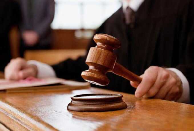 Судья Денис Букин был приговорён к двум годам лишения свободы за содействие мошенникам в квартирных махинациях