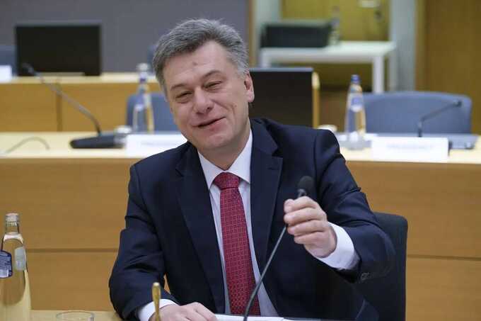 Министерство юстиции Чехии получило биткойны от бывшего наркоторговца, после чего министр подал в отставку