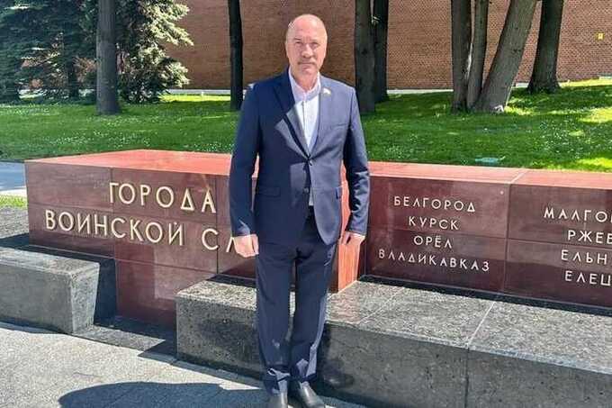 В Орле исторический мемориал превратили в площадку для нелегальной торговли