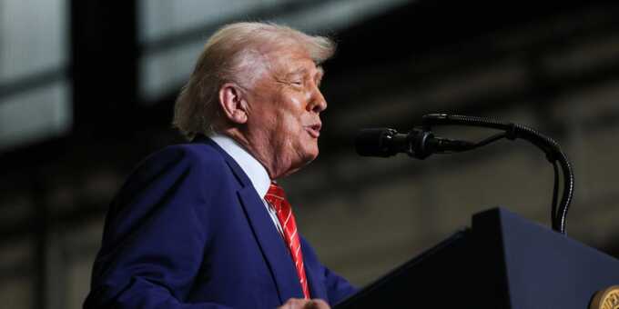 Трамп поздравил Навроцкого с победой и назвал его «триумфатором для Польши»