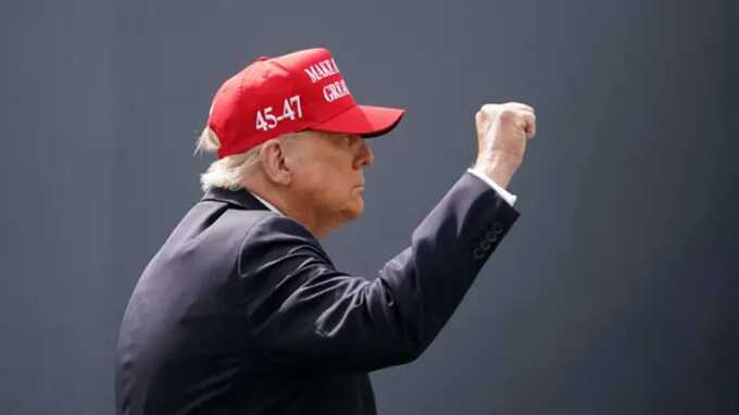 Трамп перепубликовал статью о просьбе ФБР уничтожить данные о китайском заговоре
