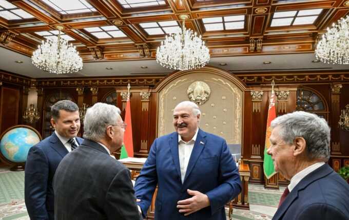 Кит Келлог и Александр Лукашенко обсудили конфликт в Украине