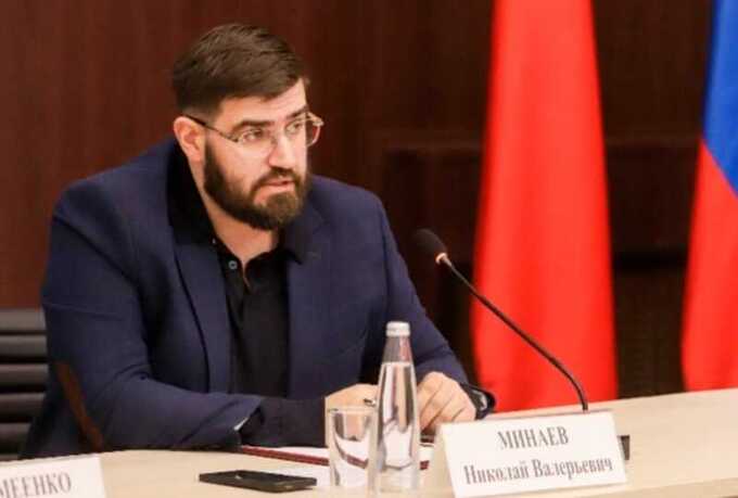 Николай Минаев покинул свой пост и уехал из страны на фоне уголовного дела