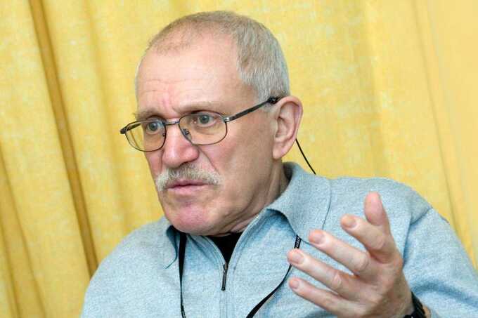 Александр Митта был доставлен в больницу в тяжелом состоянии