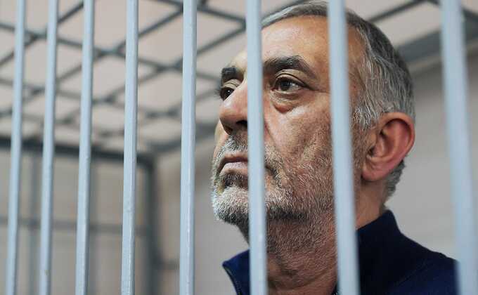 Ленинский суд Екатеринбурга арестовал Бакира Сафарова по обвинению в убийстве