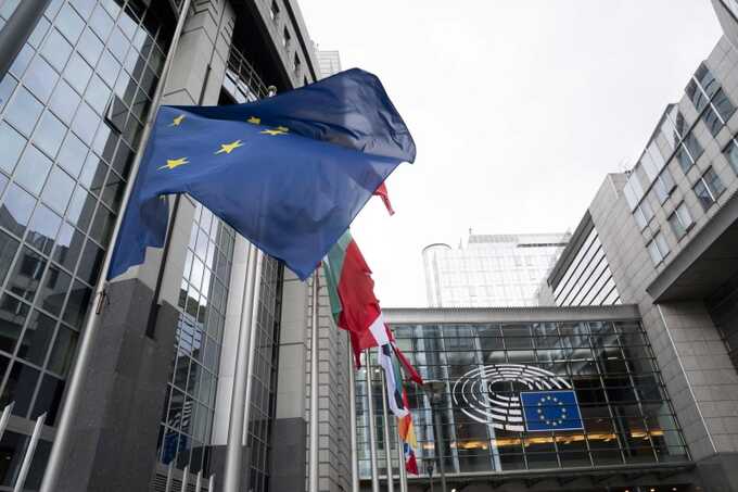 Организация Transparency International призвала усилить антикоррупционные меры в директиве ЕС