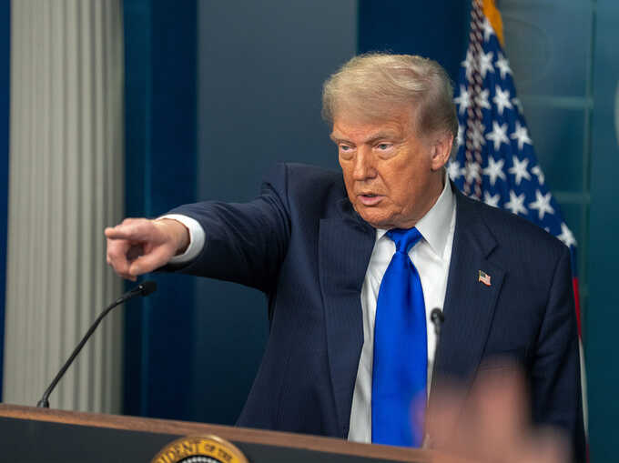 Администрация президента опровергла заявления Трампа о нанесении ударов по Москве и Петербургу