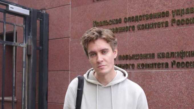 Редактор URA.RU Сергеев освободился после задержания по делу Аллаярова