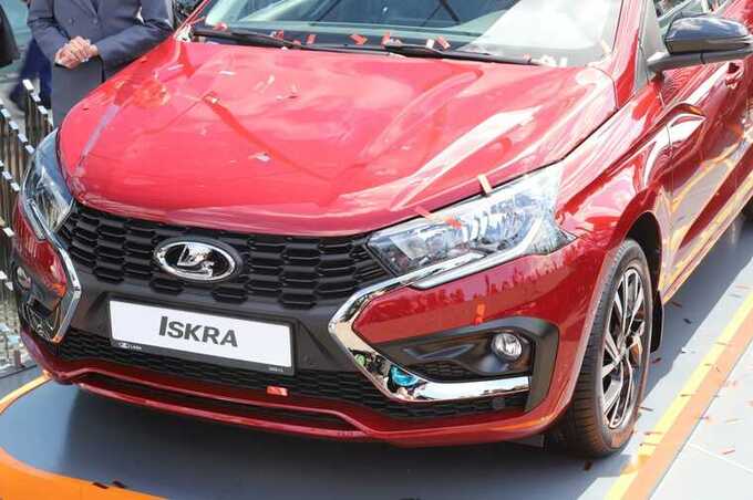 Lada Iskra уступает в конкуренции даже недорогим китайским автомобилям