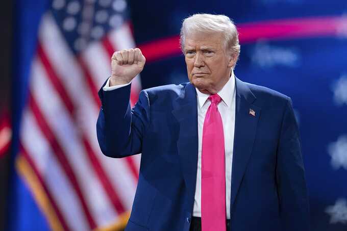 Трамп отметил, что дальнейшее снижение цен на нефть на 10 долларов способно побудить Россию прекратить военные действия