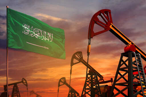 Саудовская Аравия повысила цены на нефть для Азии после решения ОПЕК+ увеличить добычу
