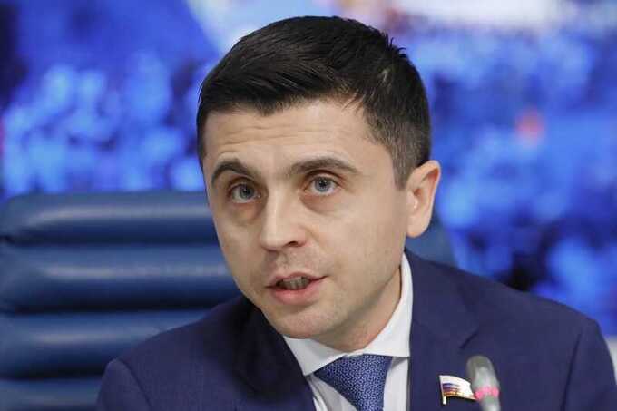 Бывшего депутата Госдумы Руслана Бальбека объявили в международный розыск по линии Интерпола