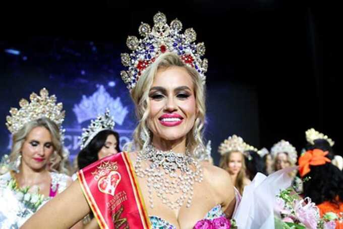 Титул «Миссис Россия — 2025» завоевала 37-летняя Екатерина Семёнова из Магнитогорска