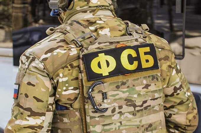 ФСБ сообщила о предотвращении взрыва Крымского моста с использованием автомашины, в которой была заложена взрывчатка