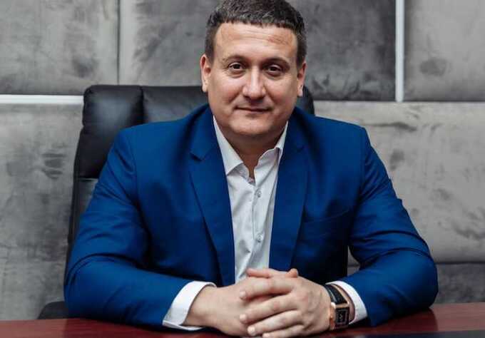 Сотрудники Курской АЭС-2 выразили недовольство по поводу задержки выплаты заработной платы от фирмы депутата Александра Руденко